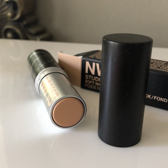 MAC Studio Fix Soft Matte Foundation Stick NW13 - Picture 8 of 8